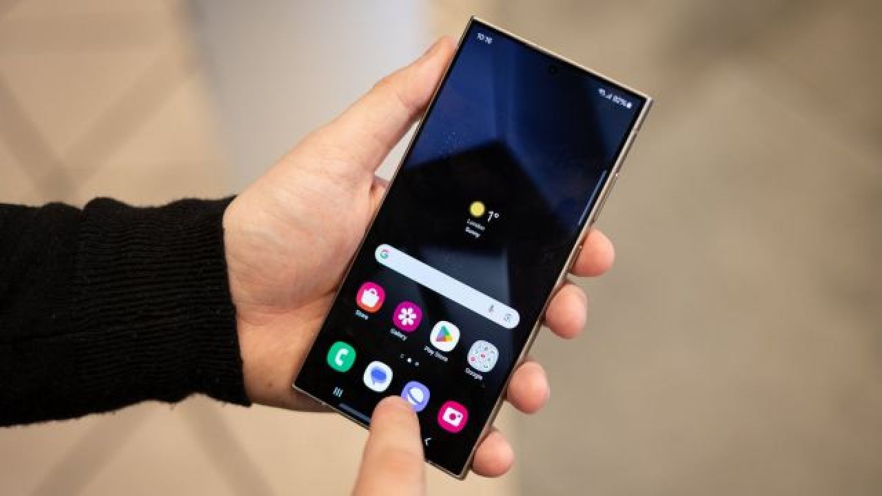 Bloatware no celular: por que o aparelho novo já vem cheio de aplicativos?